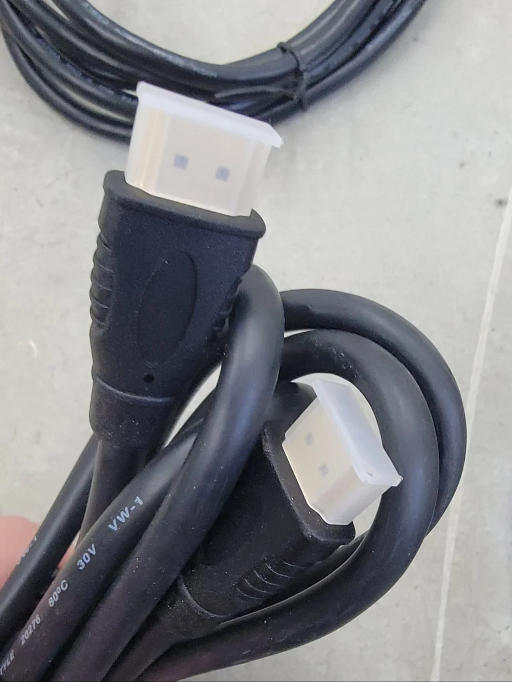 6 Black AV/HDMI Cables Bundle